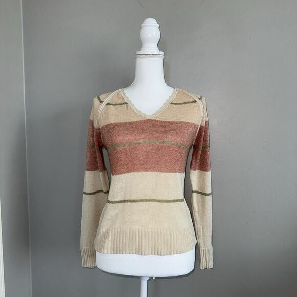 Hewlett Sweaters - Vintage Hewlett Woman’s V-neck Sweater Sz S Silk Acrylic Blend Pink Beige Stripe